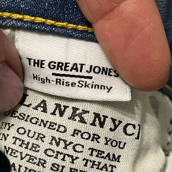 Blank NYC High-Rise Skinny  - Picture 5 of 11